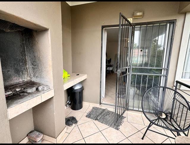 2 BEDROOM TOWNHOUSE FOR SALE IN VORNA VALLEY